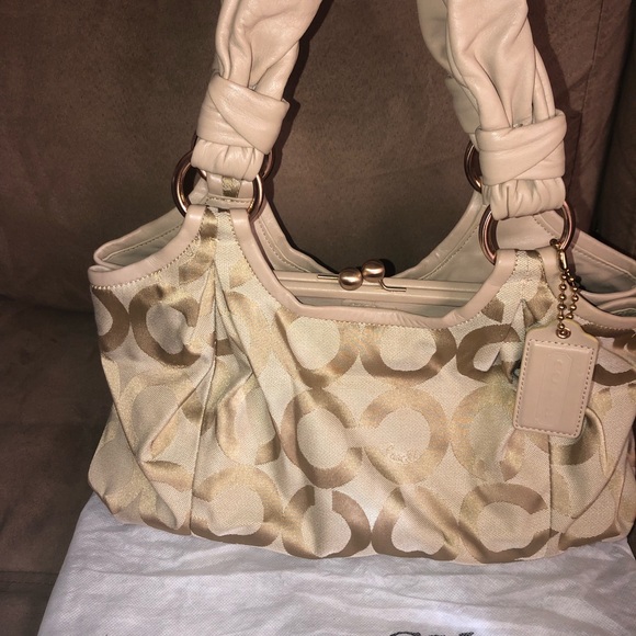 Coach beige handbag - Picture 2 of 6